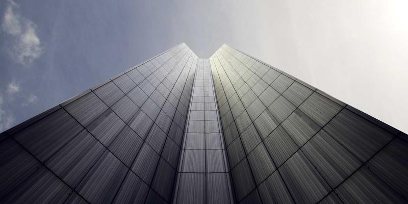 告别救火式运维：基于意图的网络(IBN)如何让网络自愈并精准执行业务策略